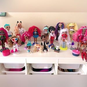 Dolls, dolls, dolls!! 18 in total!! OMG/LOL & Rainbow High.
